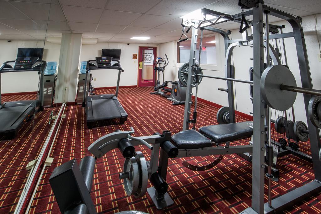 Ramada By Wyndham Medford Hotel & Conference Center Ngoại thất bức ảnh